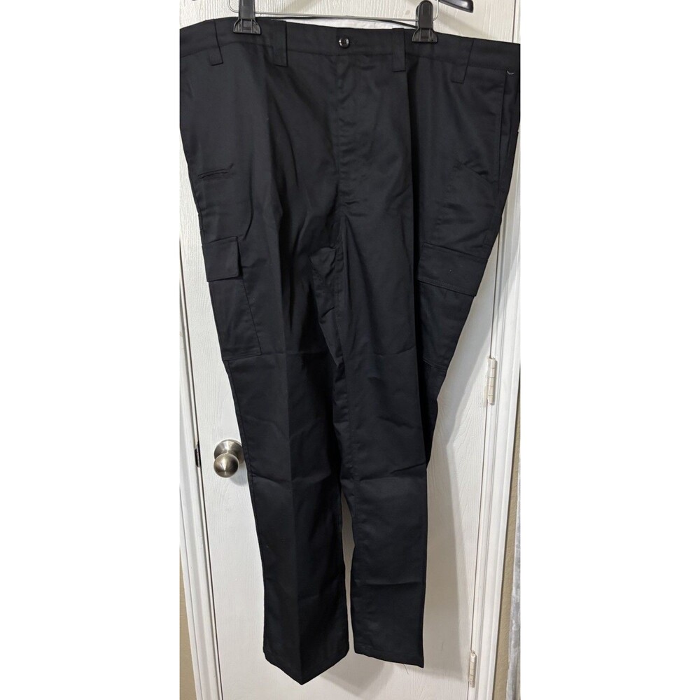 Wearguard Men’s Cargo Black Medic Work Pants Size 46x32 Pockets